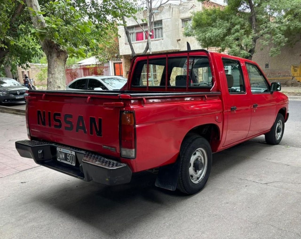 Nissan Pick-Up Usada en Mendoza, deRuedas