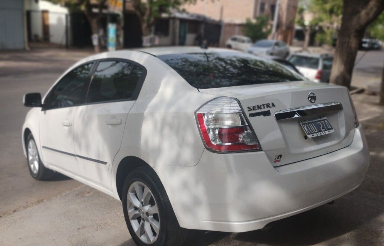Nissan Sentra Usado en Mendoza, deRuedas