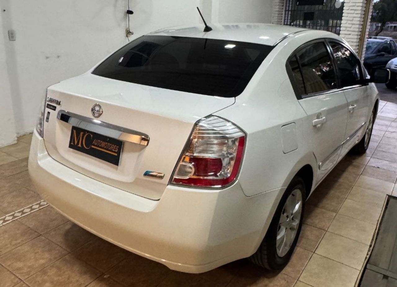 Nissan Sentra Usado Financiado en Mendoza, deRuedas