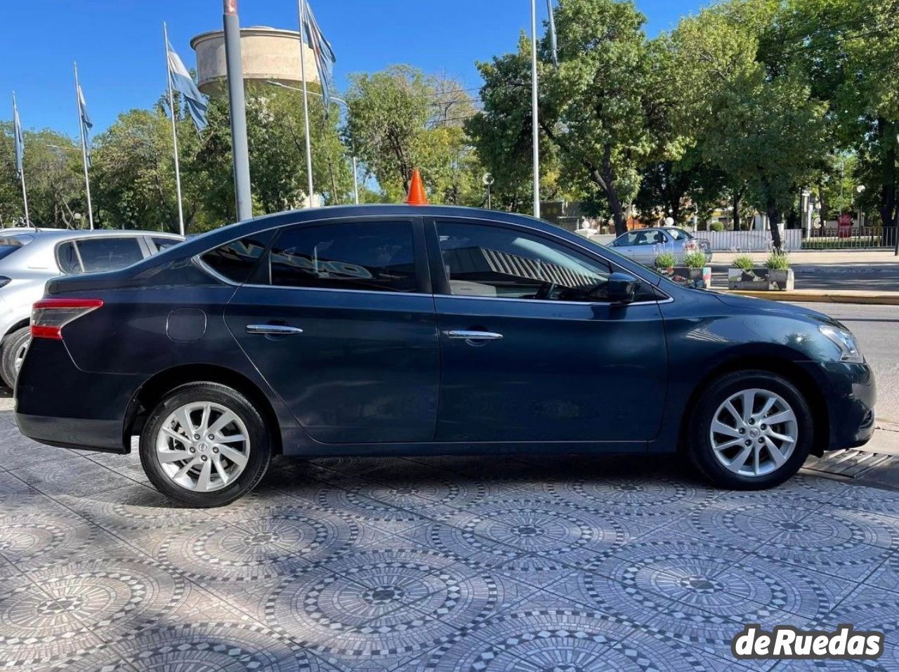 Nissan Sentra Usado en Mendoza, deRuedas