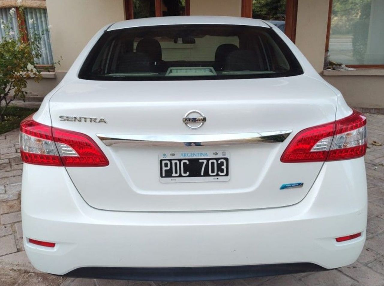 Nissan Sentra Usado en Mendoza, deRuedas