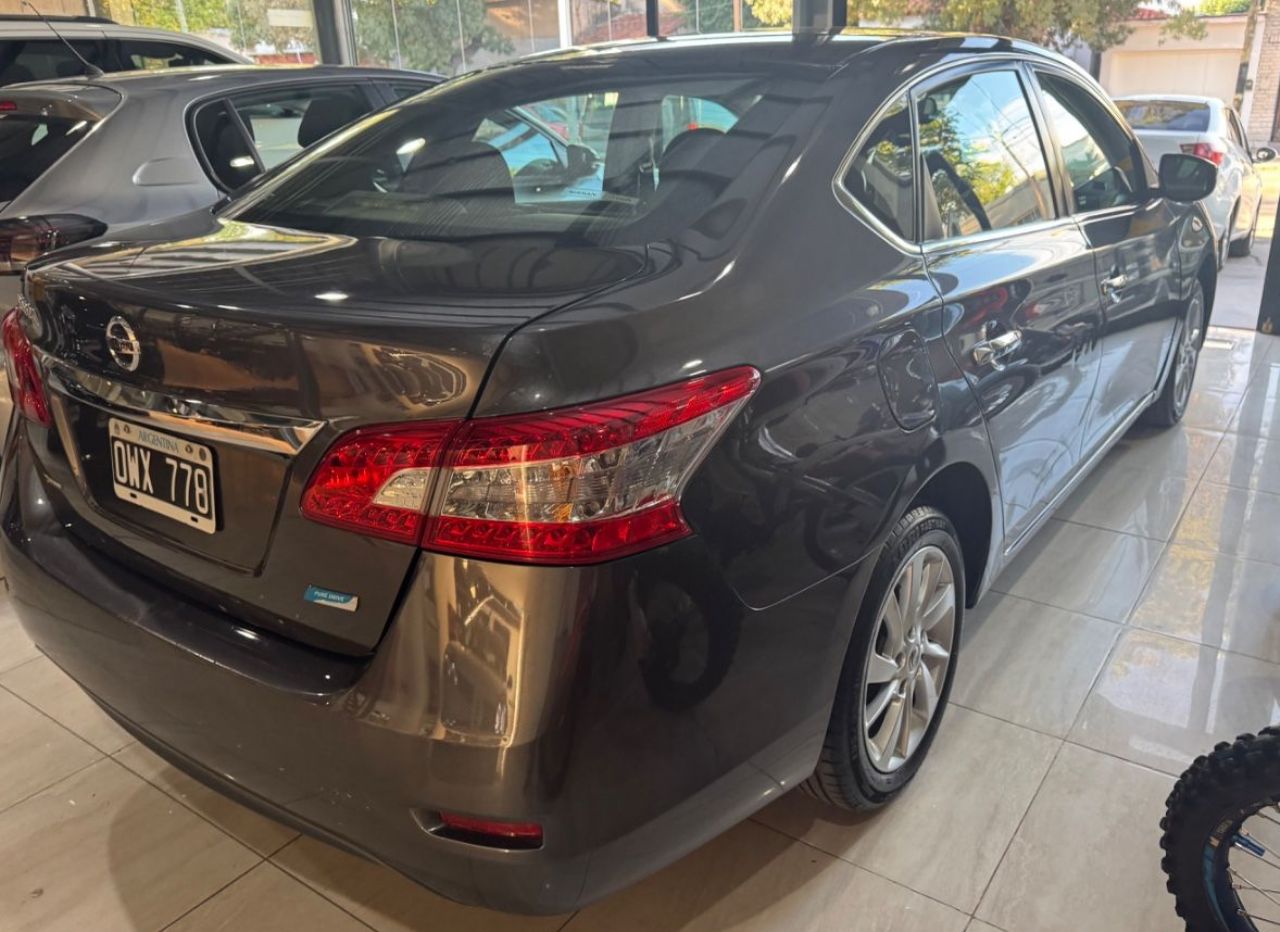 Nissan Sentra Usado Financiado en Mendoza, deRuedas