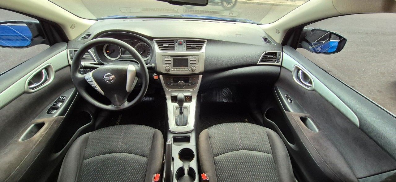 Nissan Sentra Usado Financiado en Mendoza, deRuedas