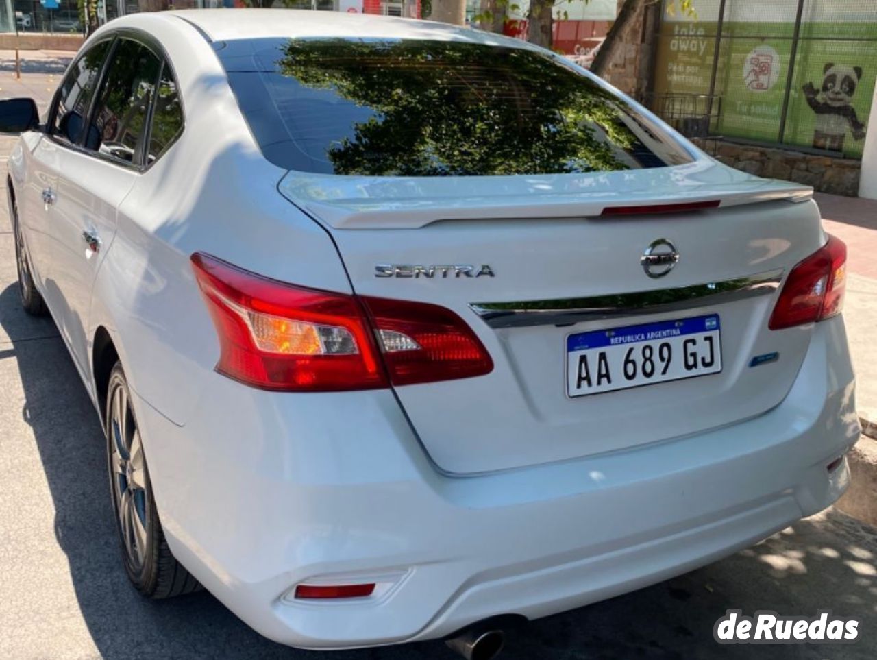 Nissan Sentra Usado en Mendoza, deRuedas