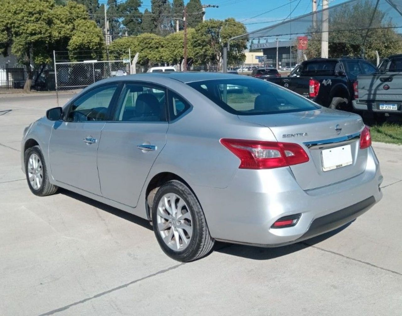 Nissan Sentra Usado Financiado en Córdoba, deRuedas