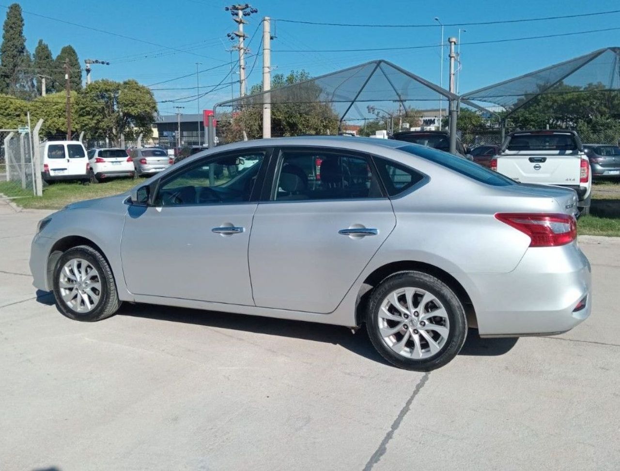 Nissan Sentra Usado Financiado en Córdoba, deRuedas