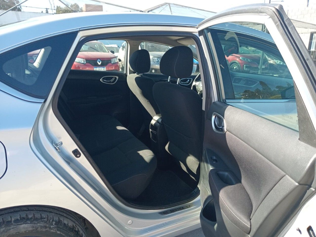 Nissan Sentra Usado Financiado en Córdoba, deRuedas