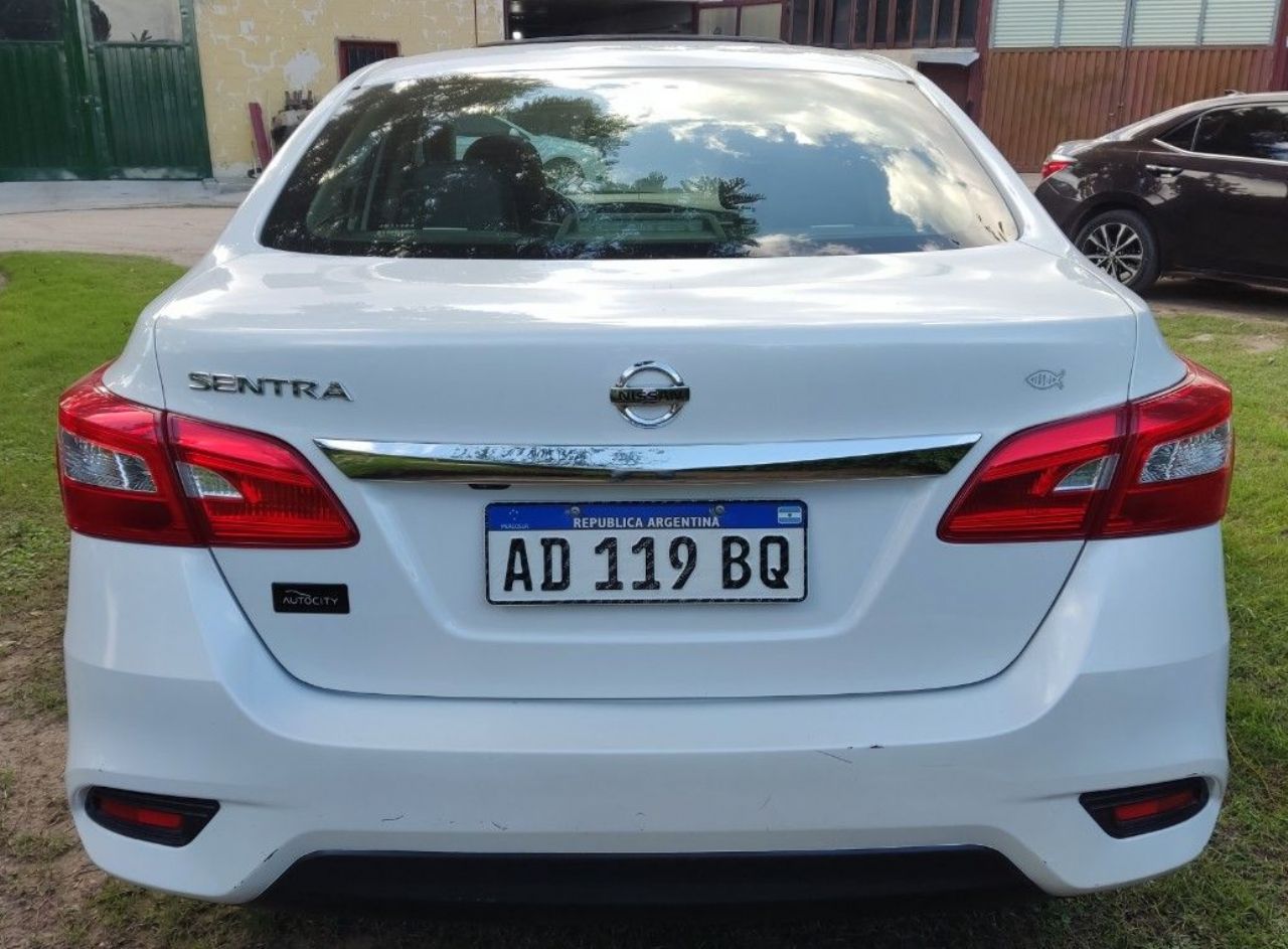 Nissan Sentra Usado Financiado en Córdoba, deRuedas