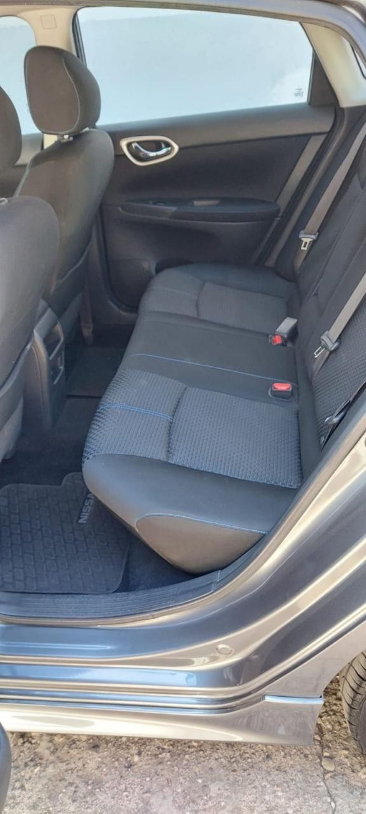 Nissan Sentra Usado Financiado en Córdoba, deRuedas