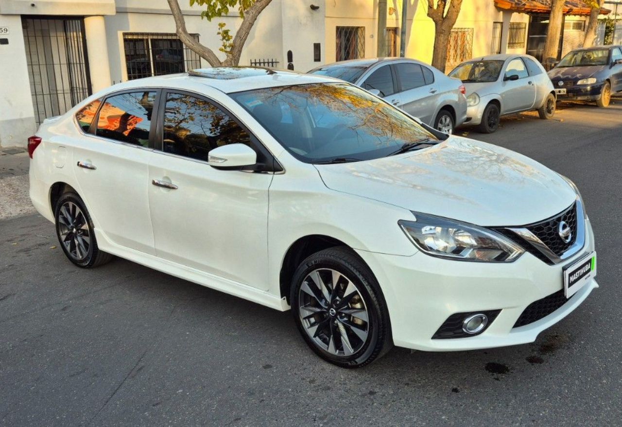 Nissan Sentra Usado Financiado en Mendoza, deRuedas