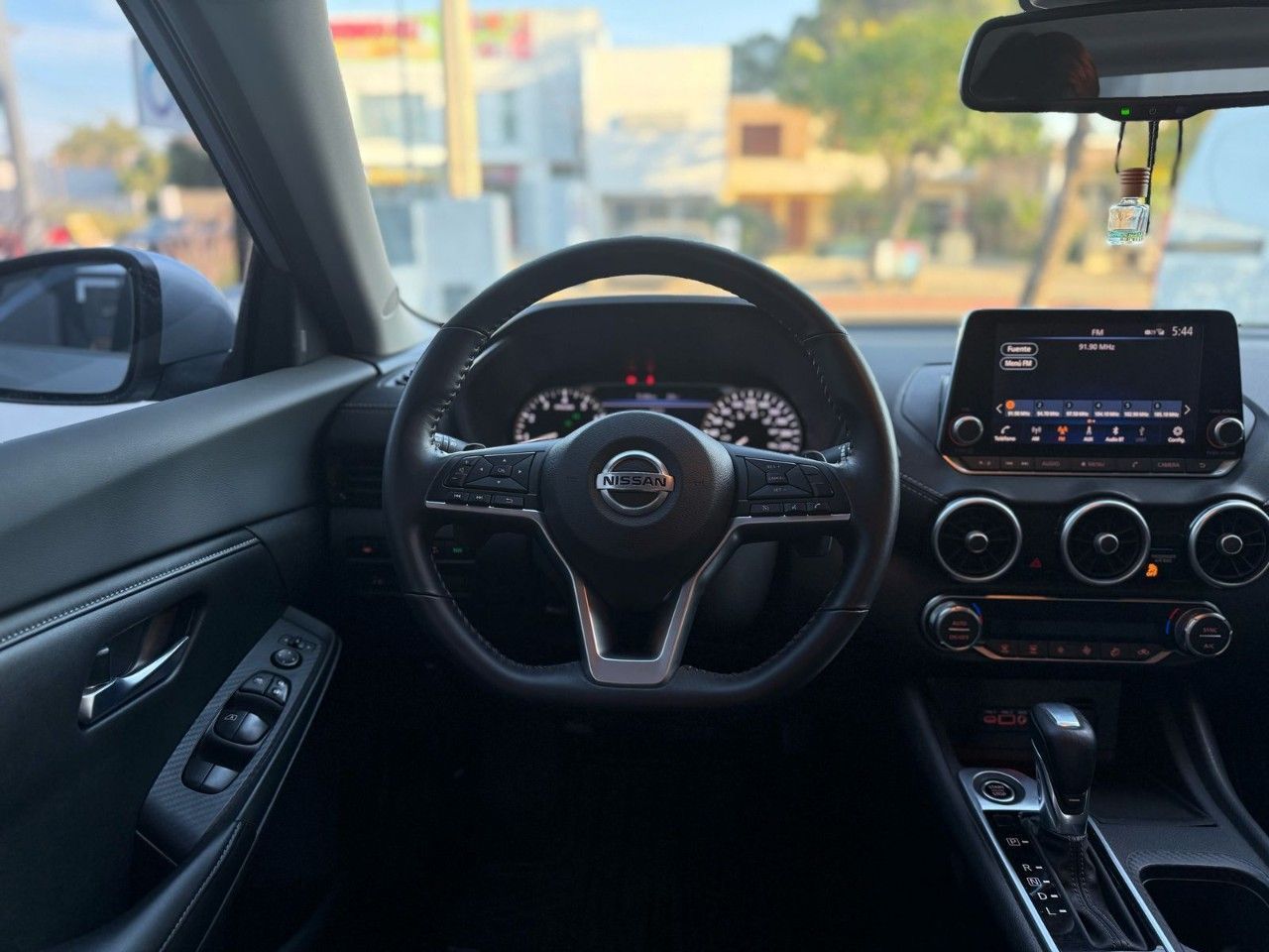Nissan Sentra Usado Financiado en Córdoba, deRuedas