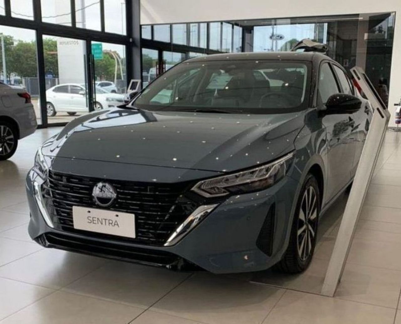 Nissan Sentra Nuevo en Córdoba, deRuedas