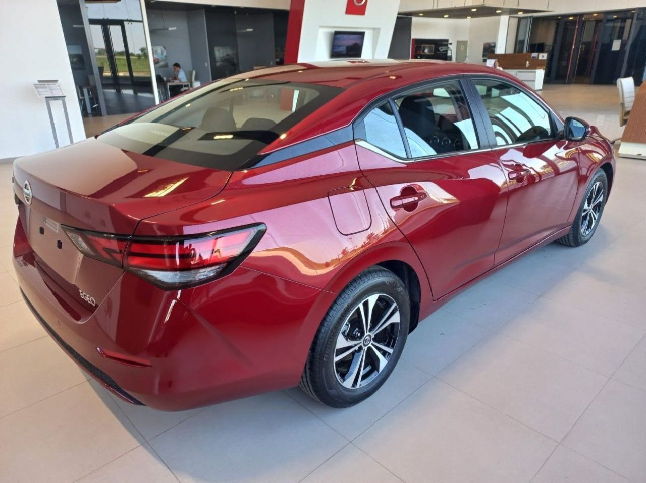 Nissan Sentra Nuevo en Córdoba, deRuedas