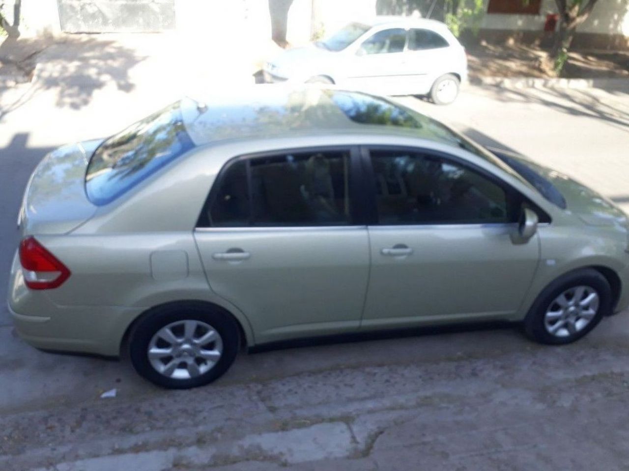 Nissan Tiida Usado en Mendoza, deRuedas
