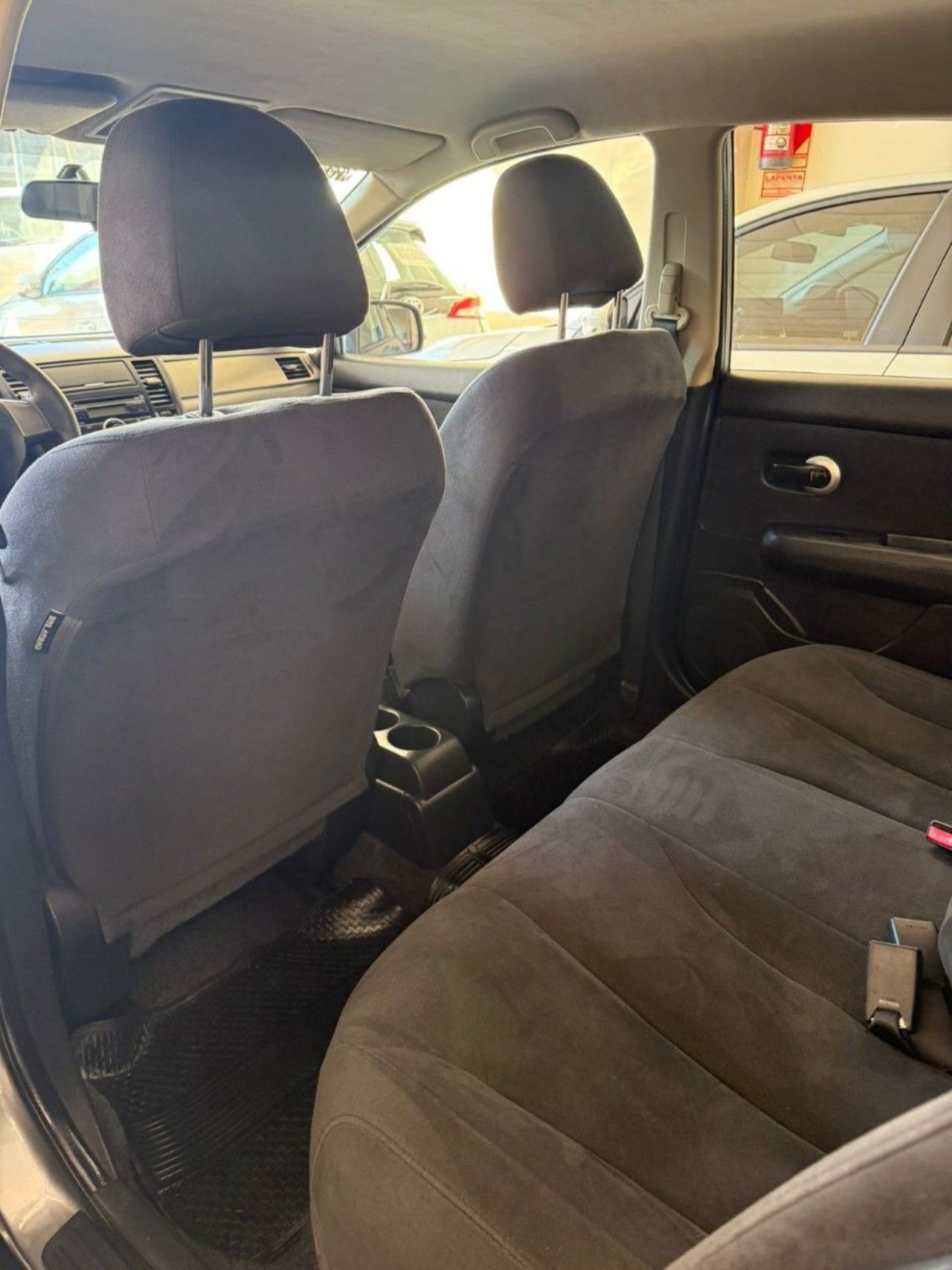 Nissan Tiida Usado Financiado en Córdoba, deRuedas