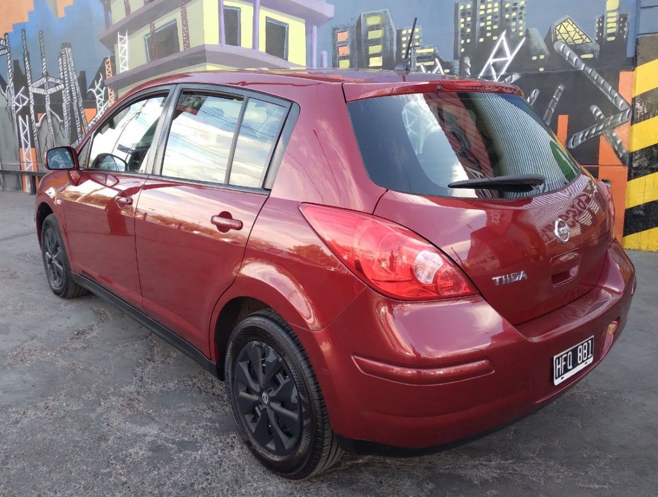 Nissan Tiida Usado Financiado en Mendoza, deRuedas