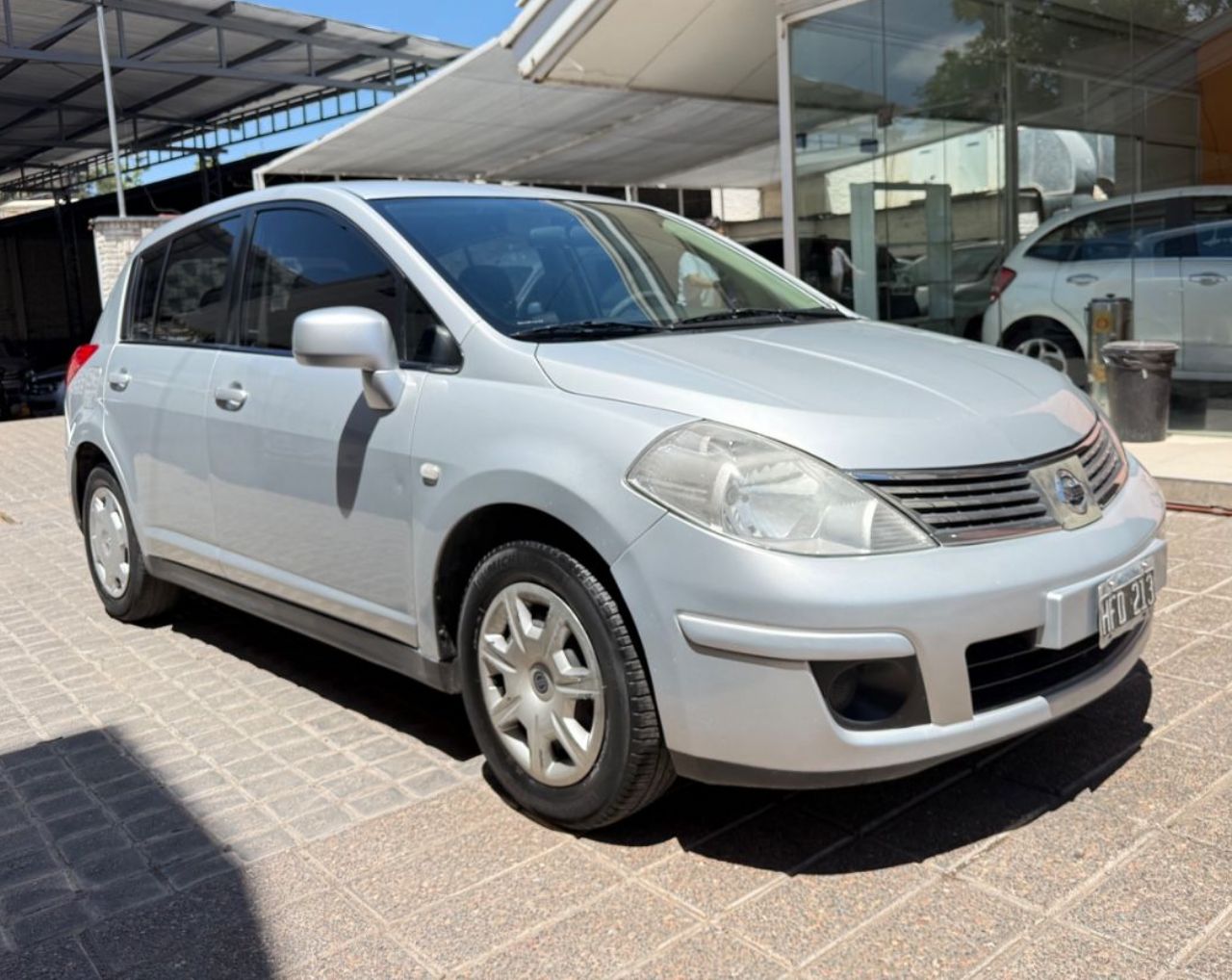 Nissan Tiida Usado en Mendoza, deRuedas