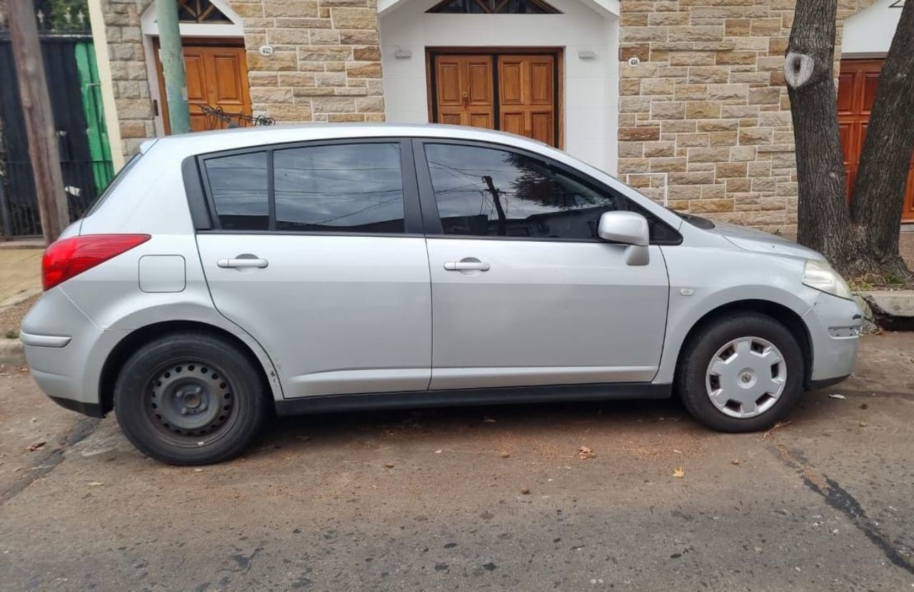 Nissan Tiida Usado en Buenos Aires, deRuedas