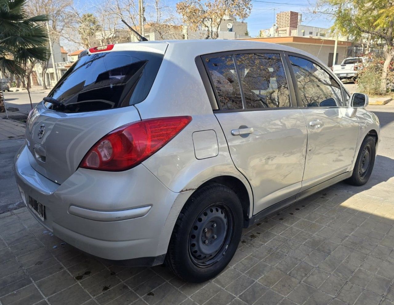 Nissan Tiida Usado en Mendoza, deRuedas