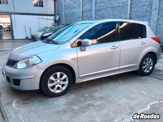 Nissan Tiida Usado en Mendoza, deRuedas