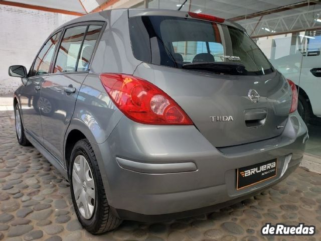 Nissan Tiida Usado en Mendoza, deRuedas
