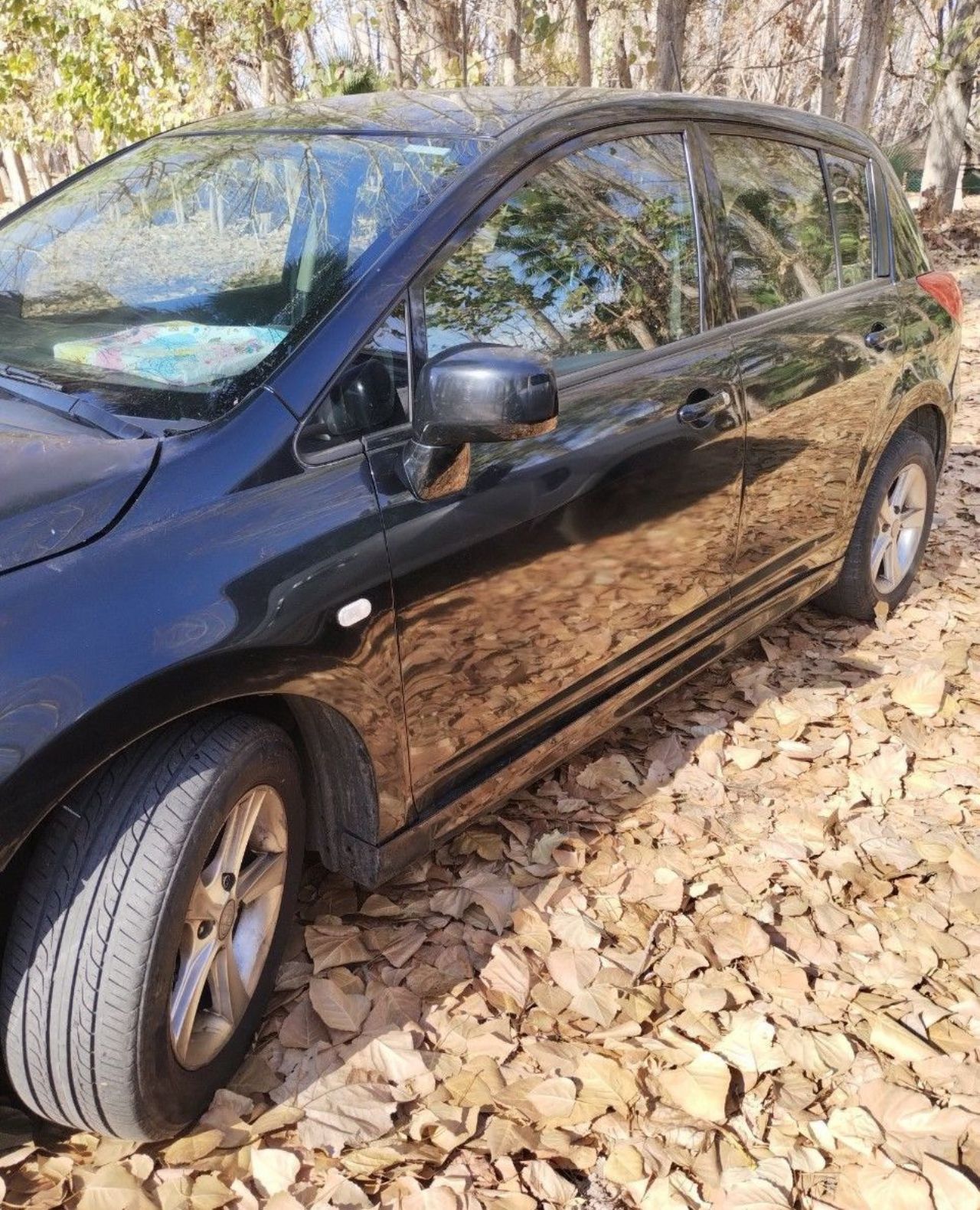 Nissan Tiida Usado en Mendoza, deRuedas