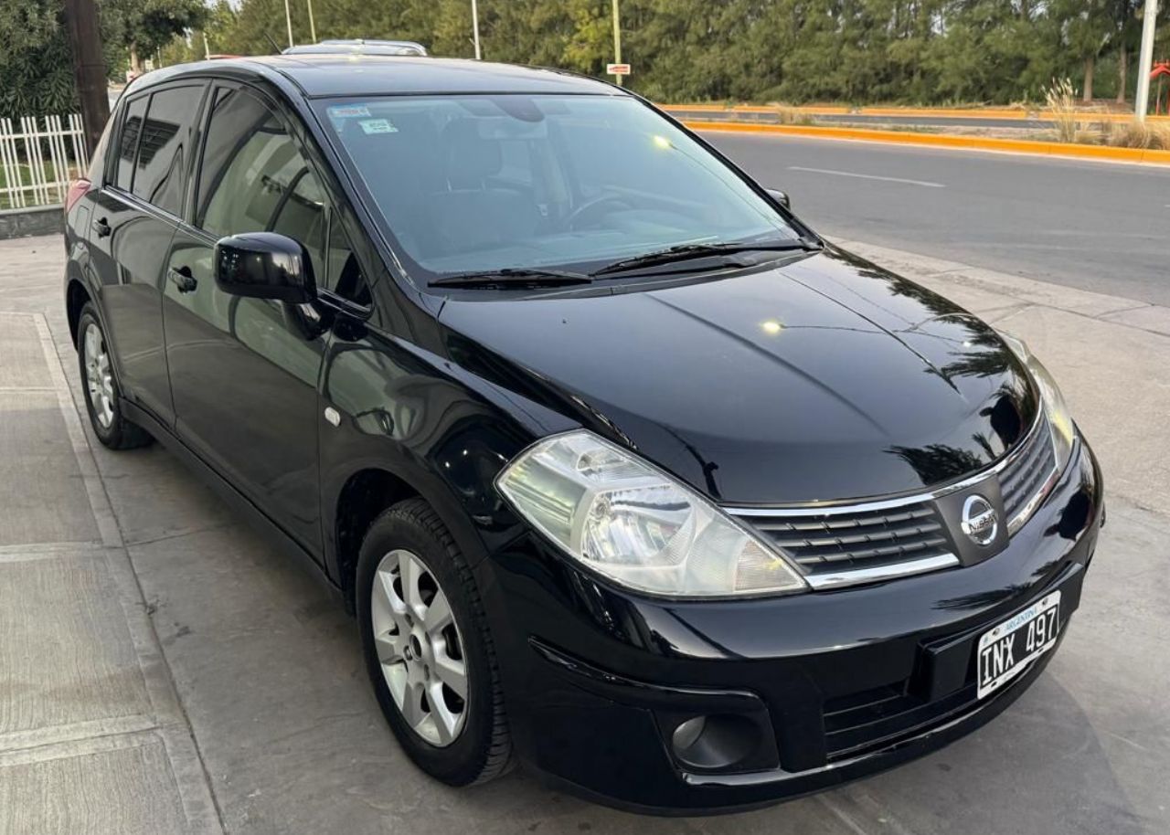 Nissan Tiida Usado en Mendoza, deRuedas