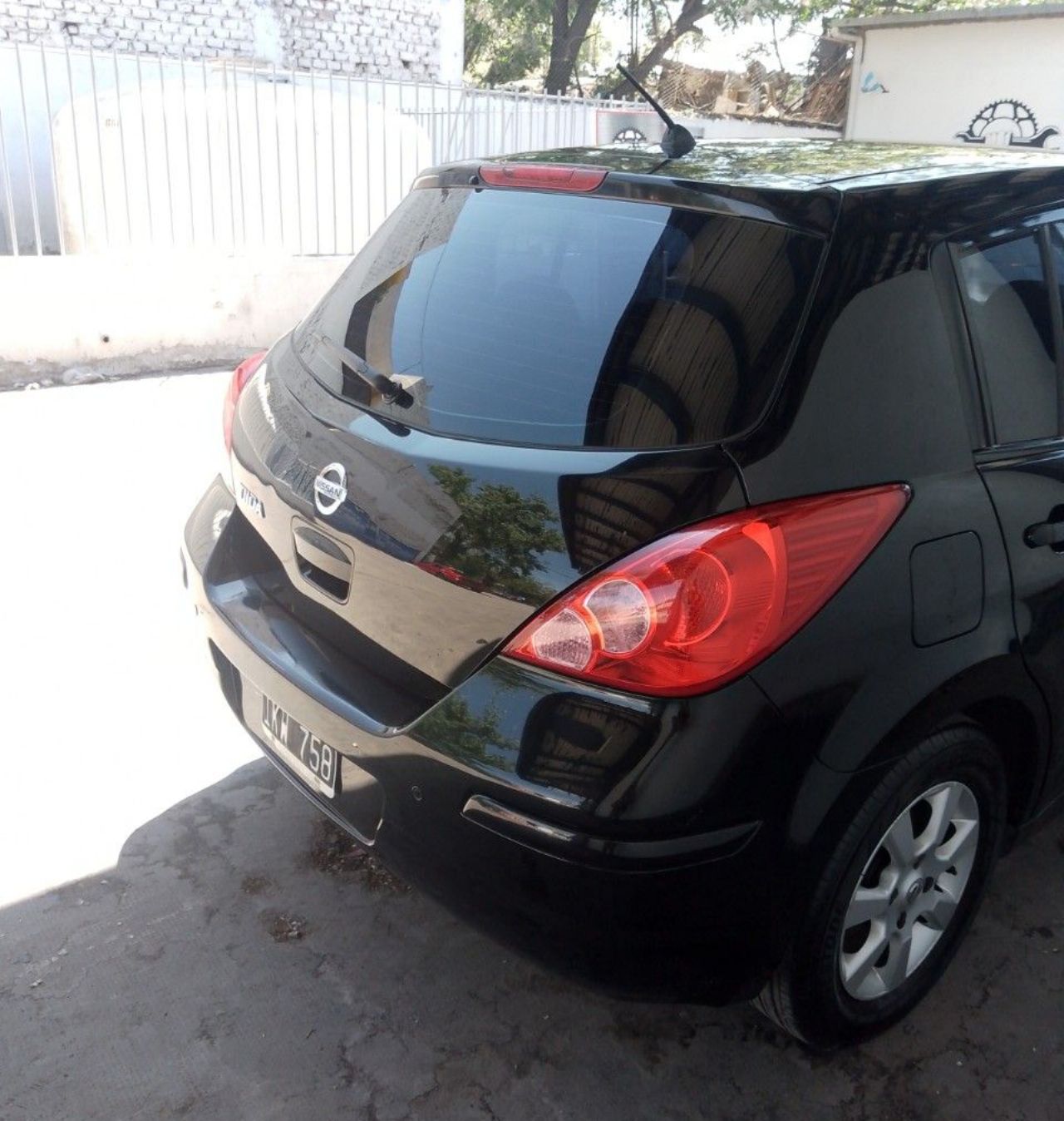 Nissan Tiida Usado en Mendoza, deRuedas