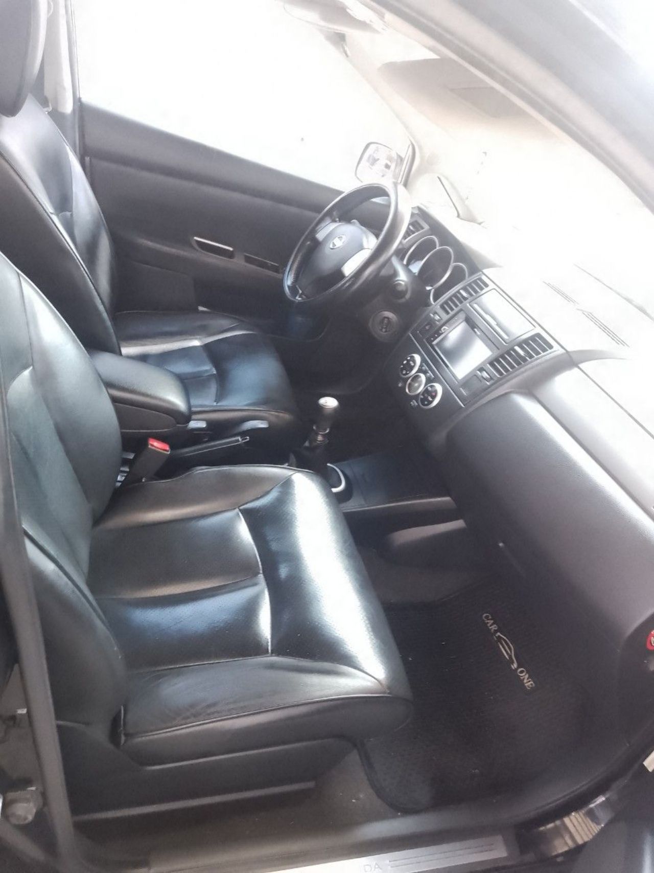 Nissan Tiida Usado en Mendoza, deRuedas