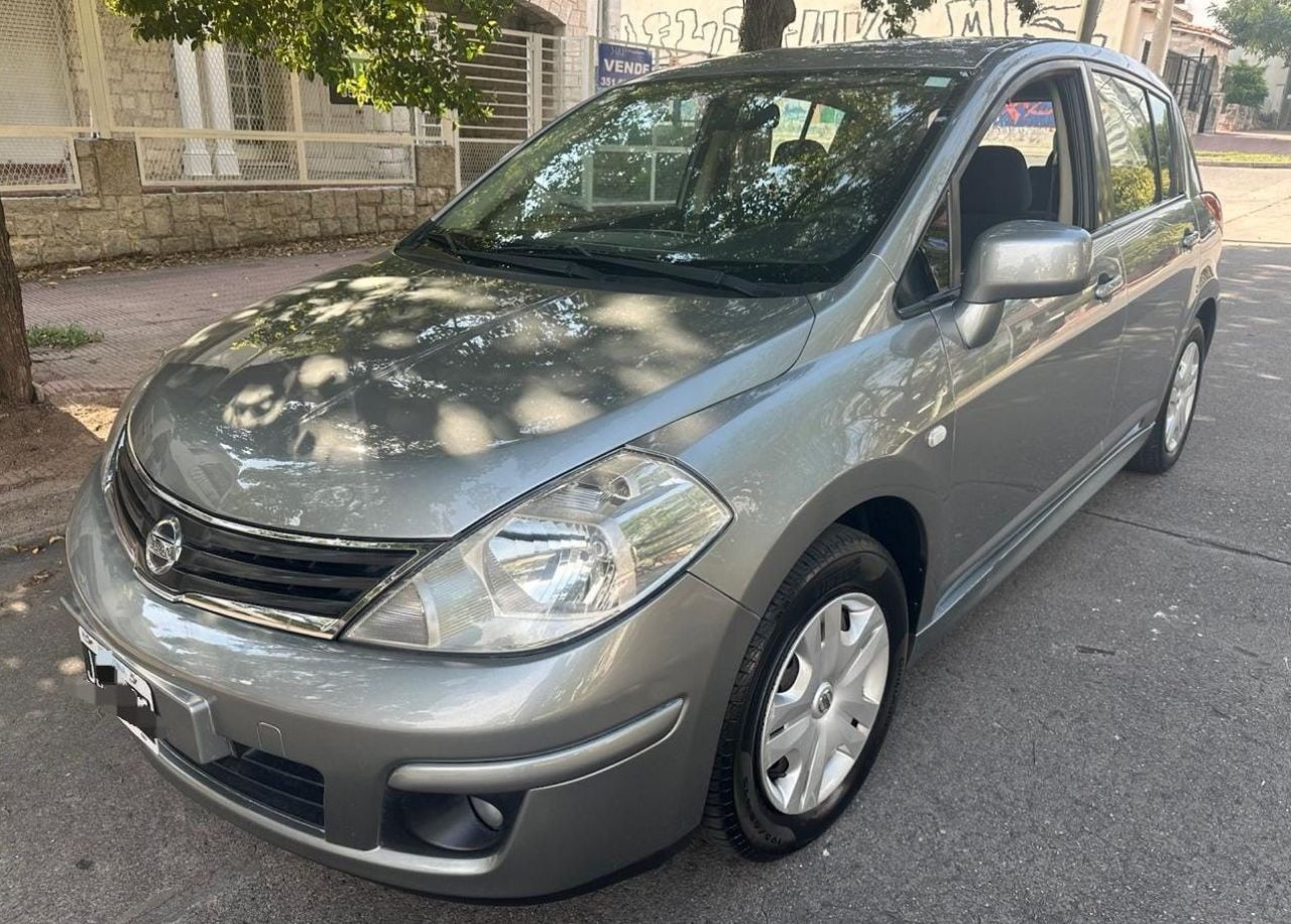 Nissan Tiida Usado Financiado en Córdoba, deRuedas