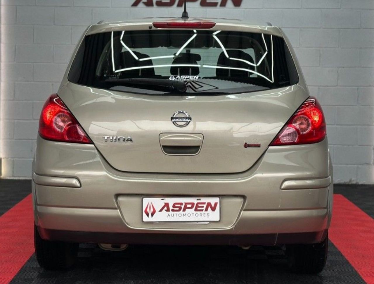 Nissan Tiida Usado en Córdoba, deRuedas