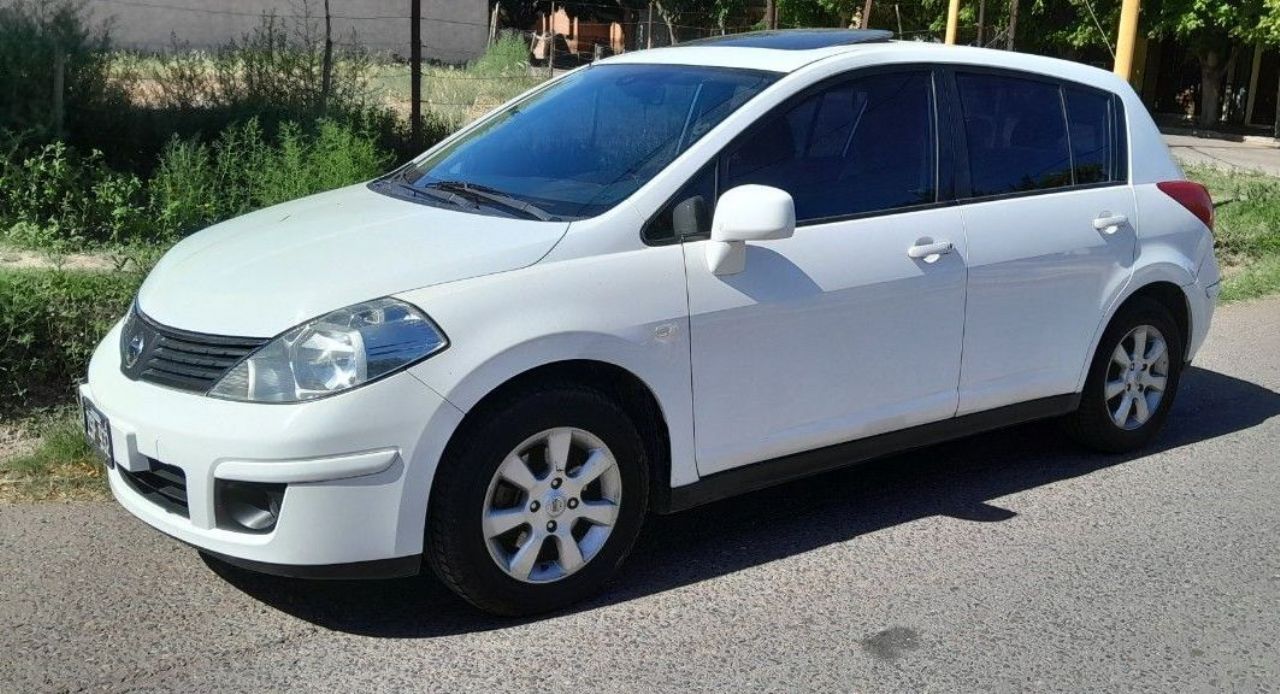 Nissan Tiida Usado en Mendoza, deRuedas