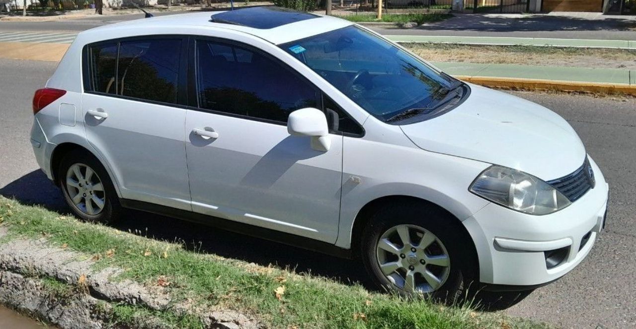 Nissan Tiida Usado en Mendoza, deRuedas