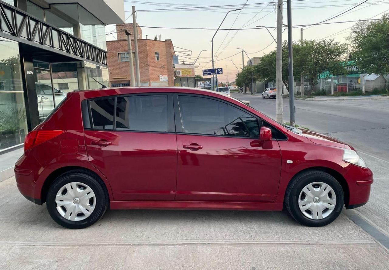 Nissan Tiida Usado en Córdoba, deRuedas