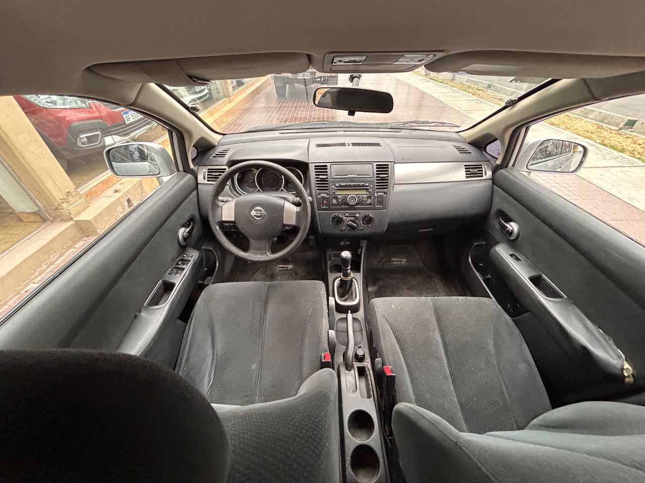 Nissan Tiida Usado Financiado en Mendoza, deRuedas