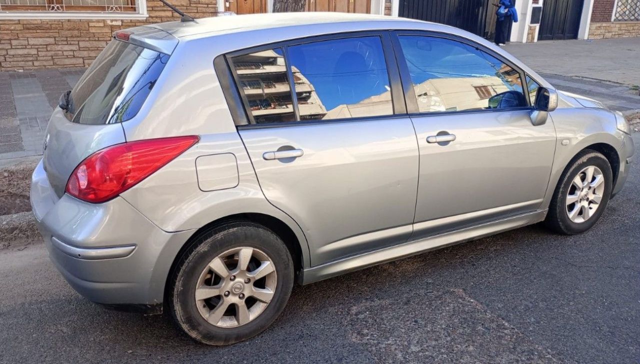 Nissan Tiida Usado en Mendoza, deRuedas