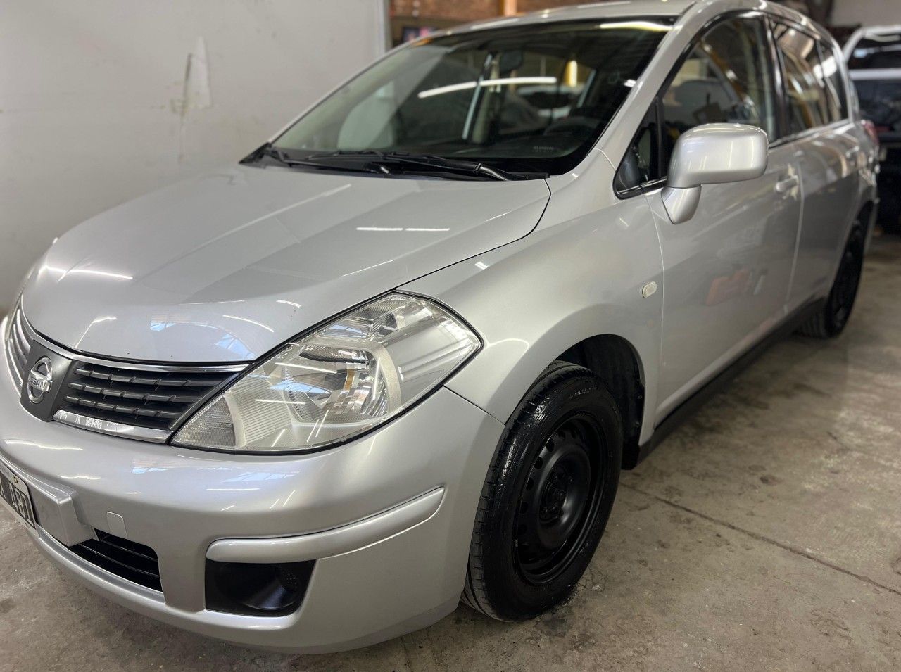 Nissan Tiida Usado en Mendoza, deRuedas