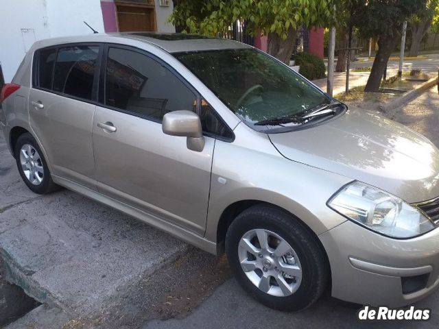 Nissan Tiida Usado en Mendoza, deRuedas