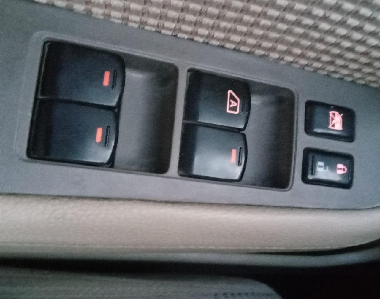 Nissan Tiida Usado en Neuquén, deRuedas