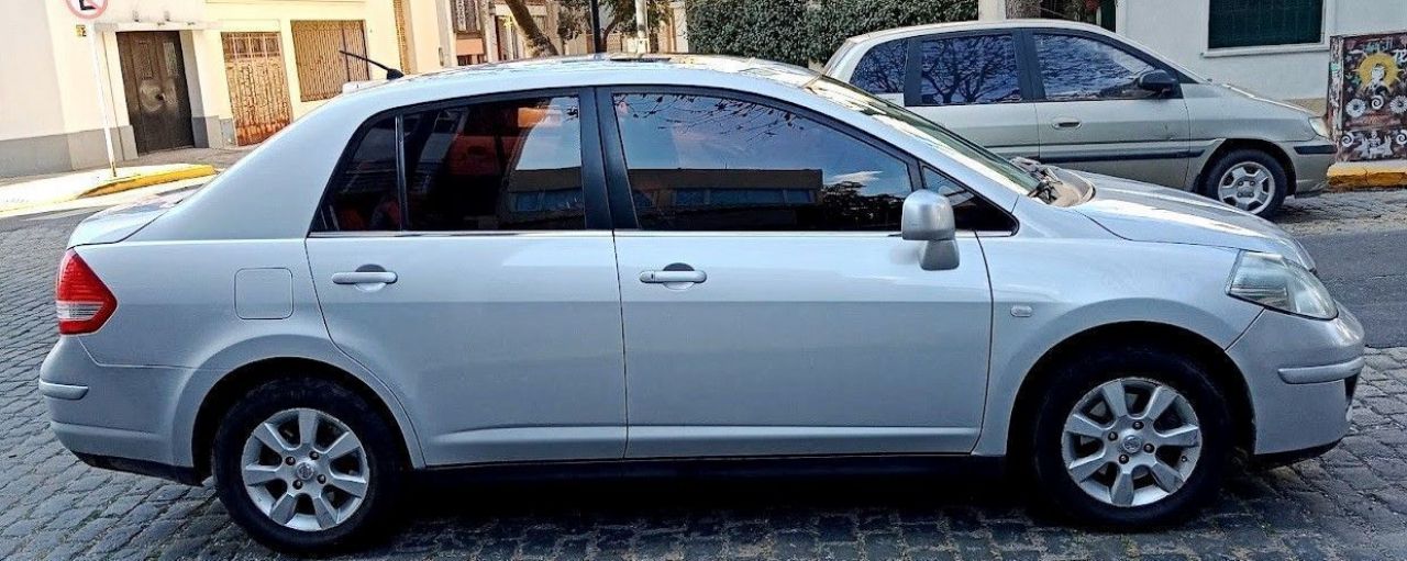 Nissan Tiida Usado en Buenos Aires, deRuedas