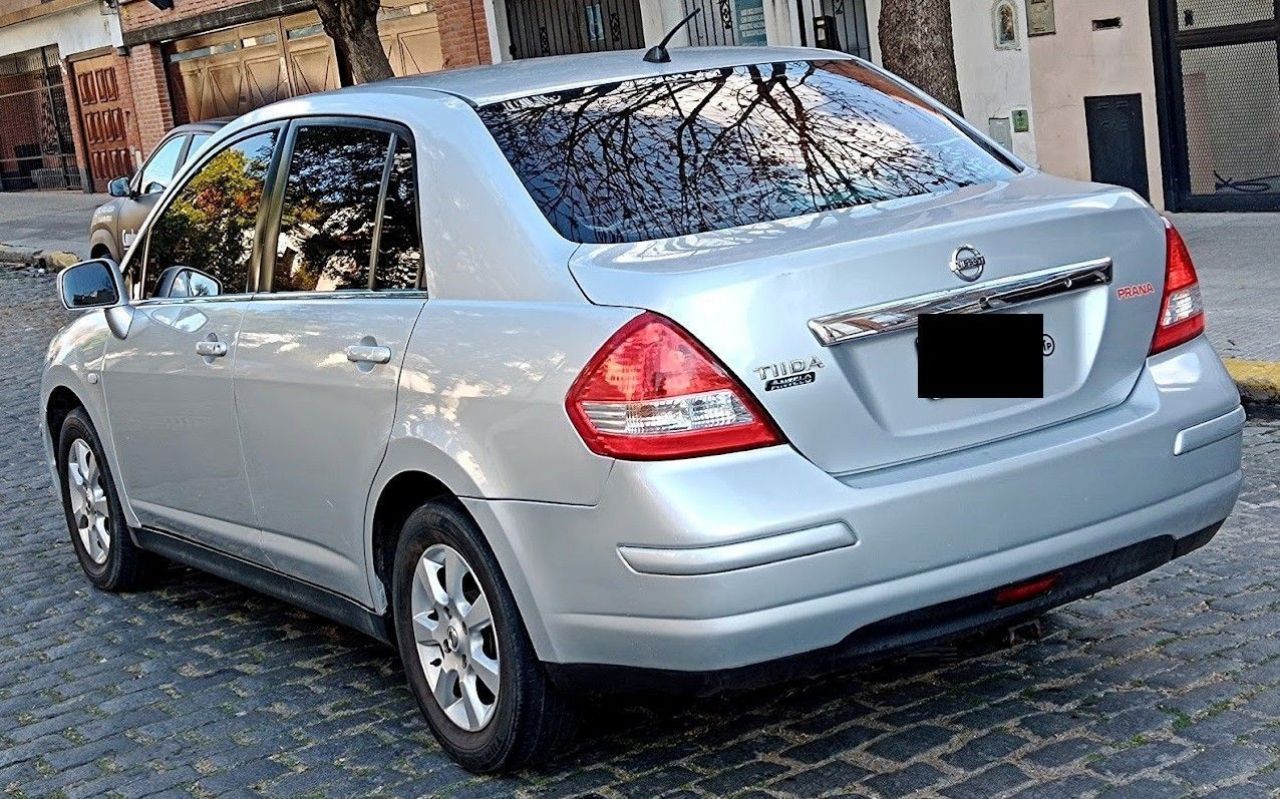Nissan Tiida Usado en Buenos Aires, deRuedas