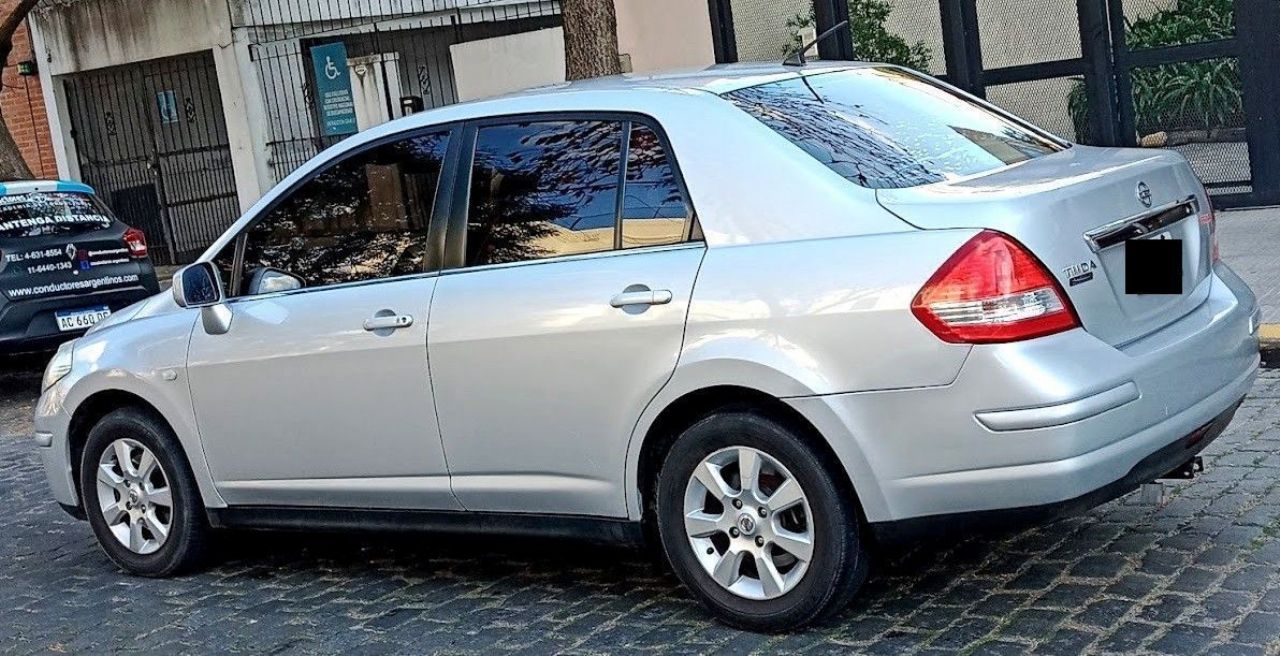 Nissan Tiida Usado en Buenos Aires, deRuedas