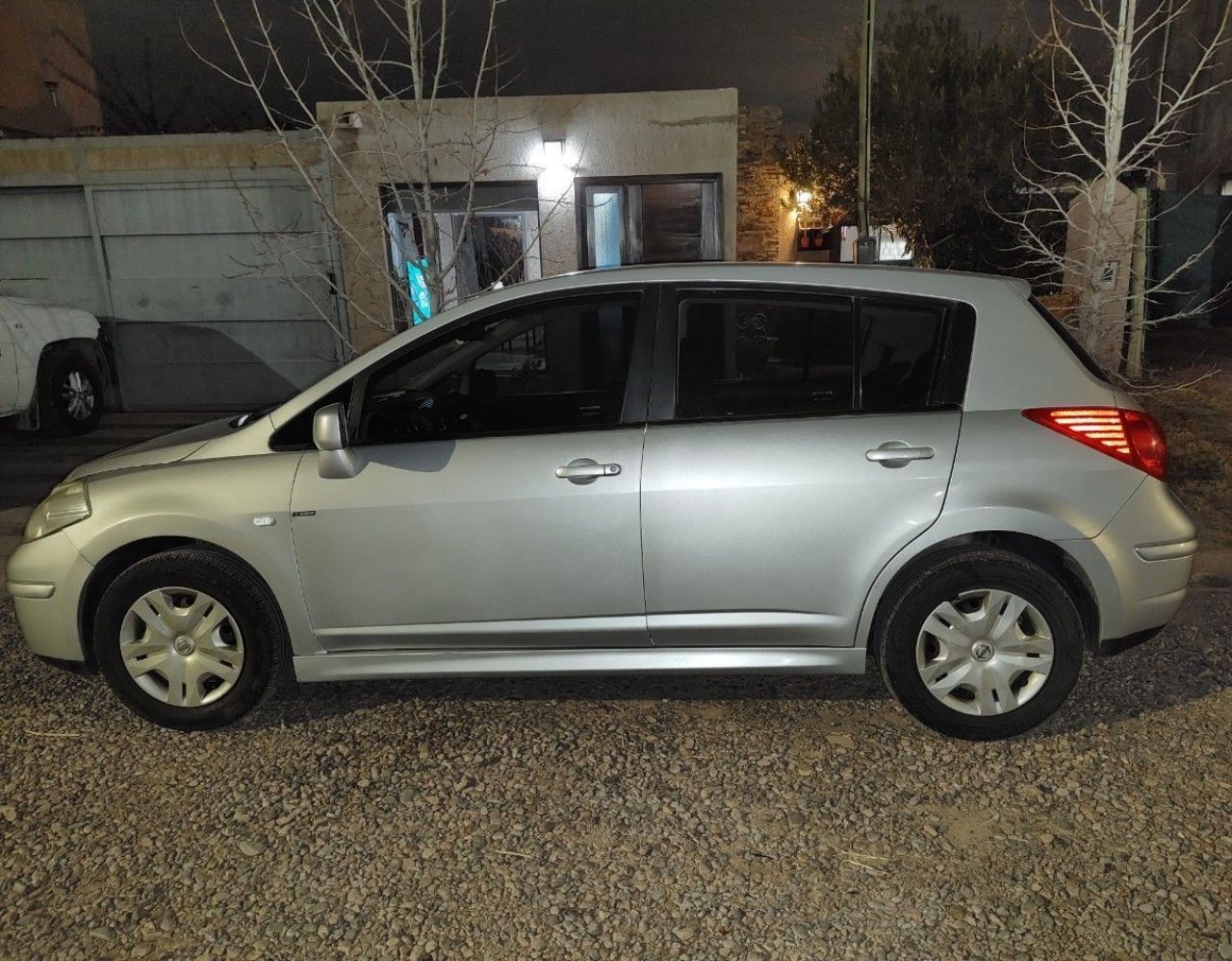 Nissan Tiida Usado en Mendoza, deRuedas