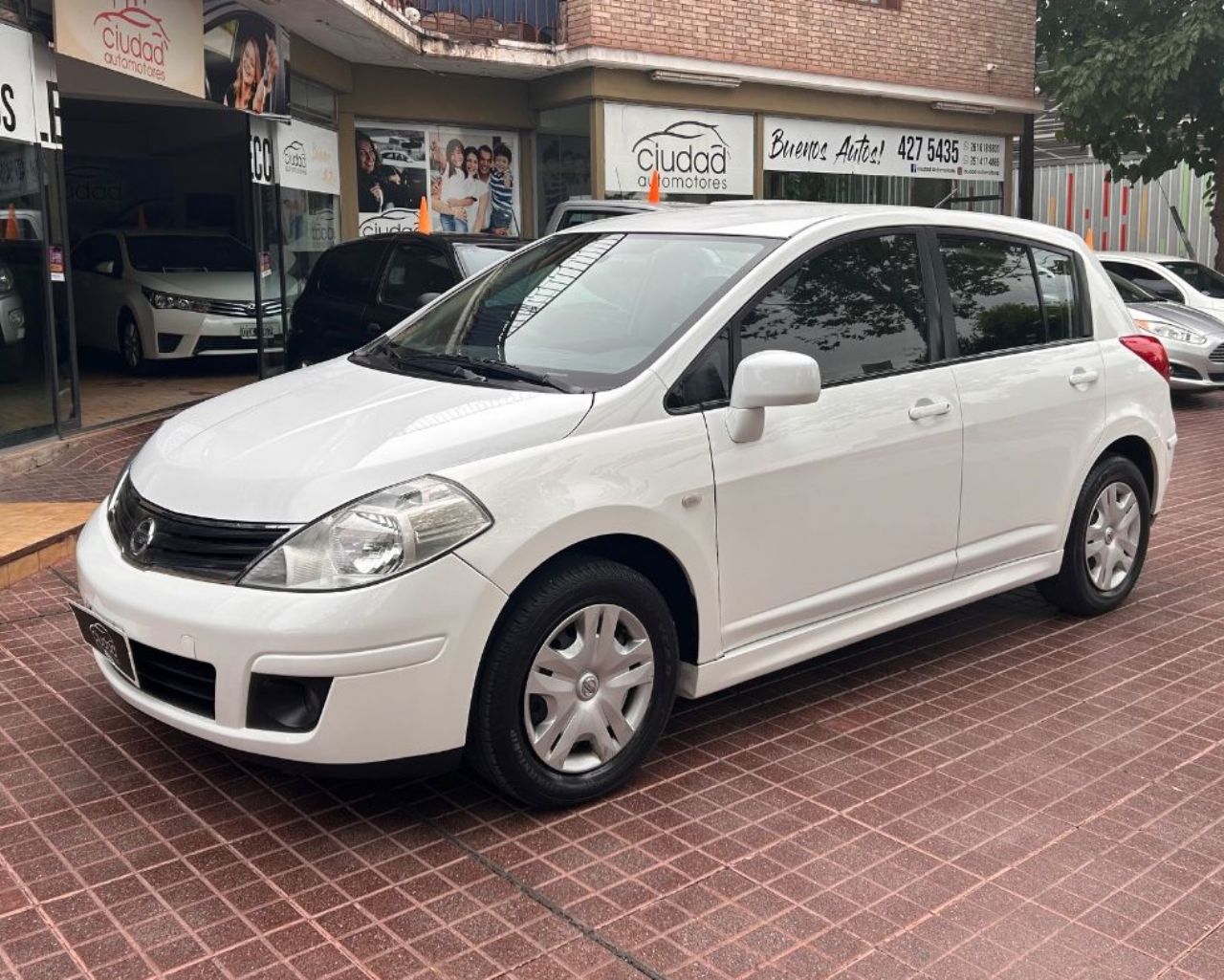 Nissan Tiida Usado en Mendoza, deRuedas