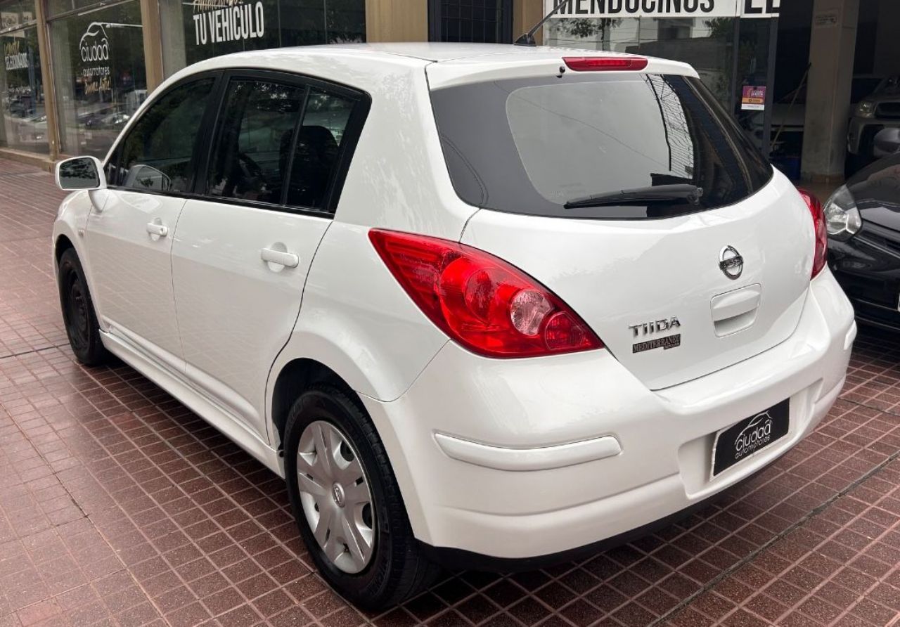 Nissan Tiida Usado en Mendoza, deRuedas