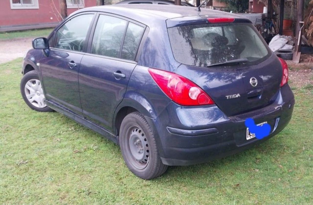 Nissan Tiida Usado en Buenos Aires, deRuedas
