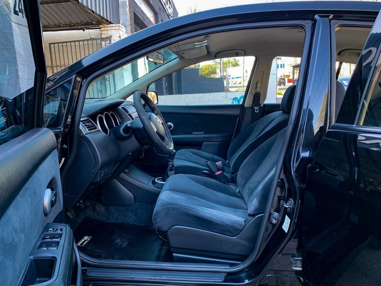 Nissan Tiida Usado en Córdoba, deRuedas