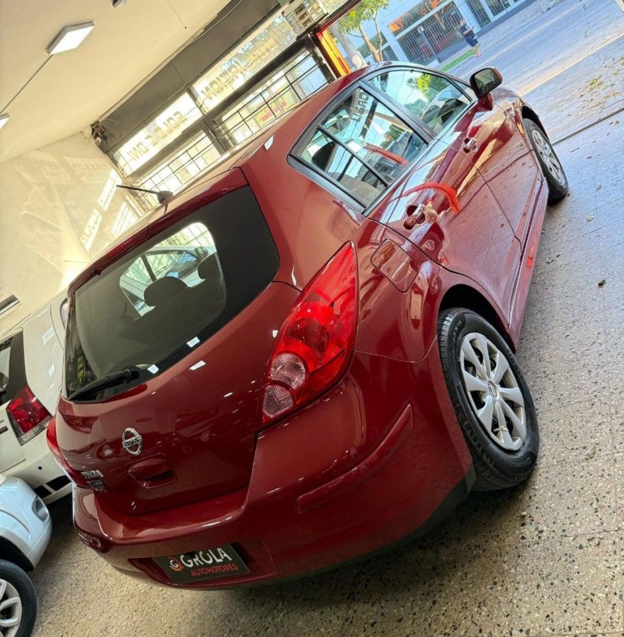 Nissan Tiida Usado Financiado en Córdoba, deRuedas