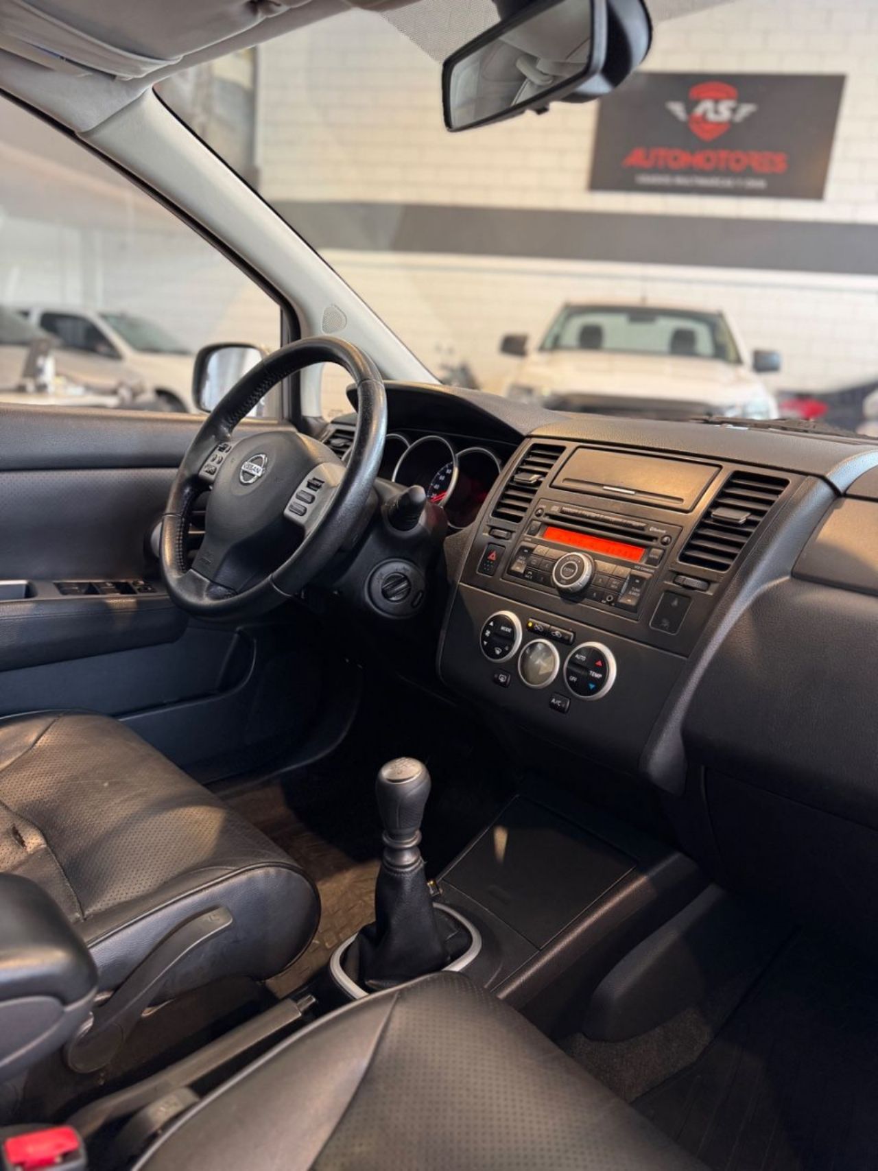 Nissan Tiida Usado en Córdoba, deRuedas