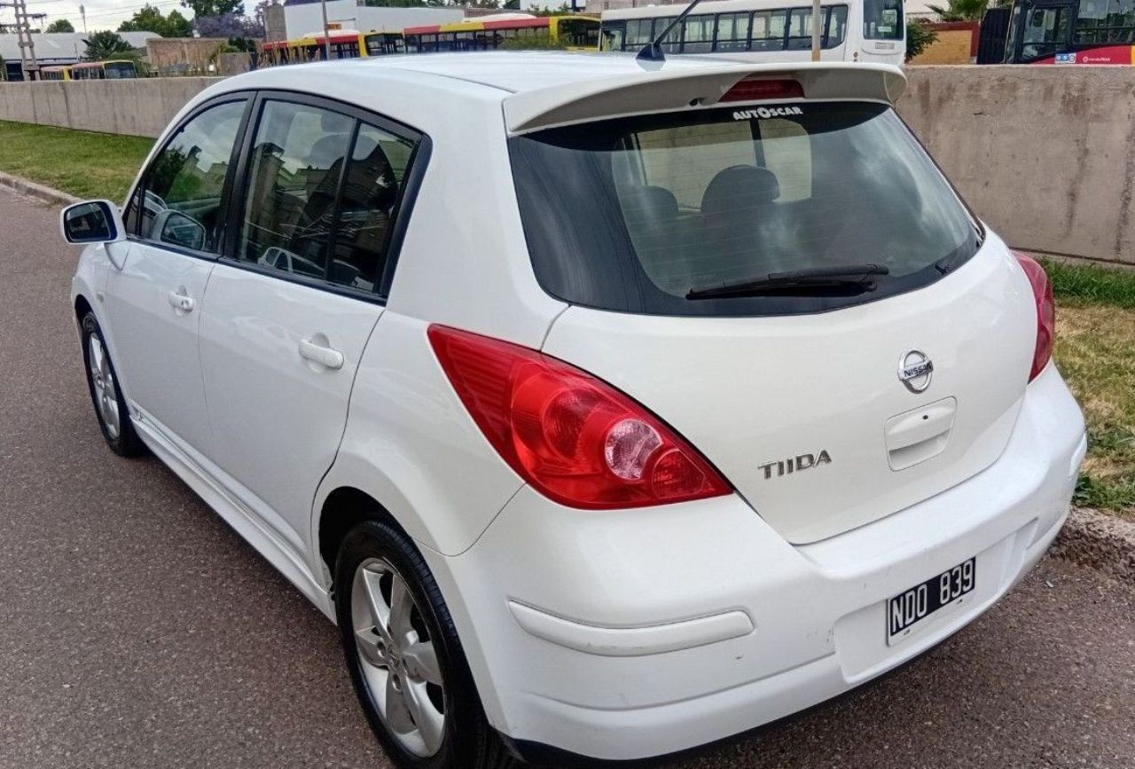 Nissan Tiida Usado en Mendoza, deRuedas